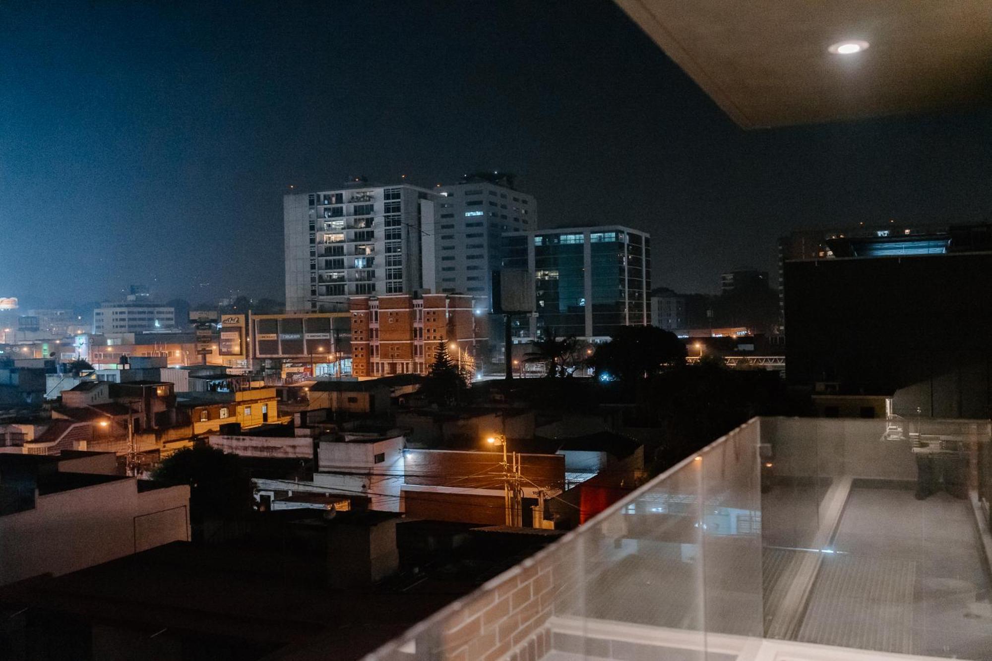 Apartamento Exclusivo Ciudad De Guatemala Zona 10 Ngoại thất bức ảnh
